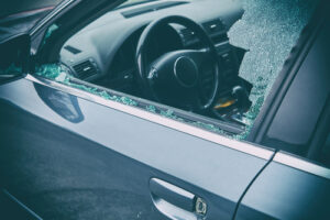 The Dangers of Broken Glass in an Atlanta Car Crash